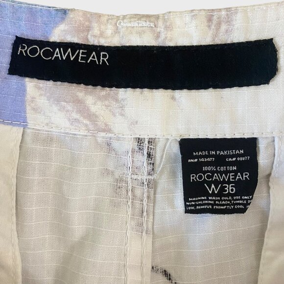 Rocawear Printed Cargo Shorts White Men's Size 36 Abstract Multicolor Utility - Picture 9 of 9